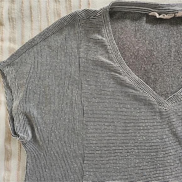 Striped black white Christian Siriano Blouse short sleeve top small - Picture 2 of 9